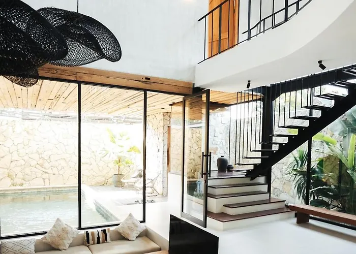 Villa Khaya - 2br With Pool Walk To
