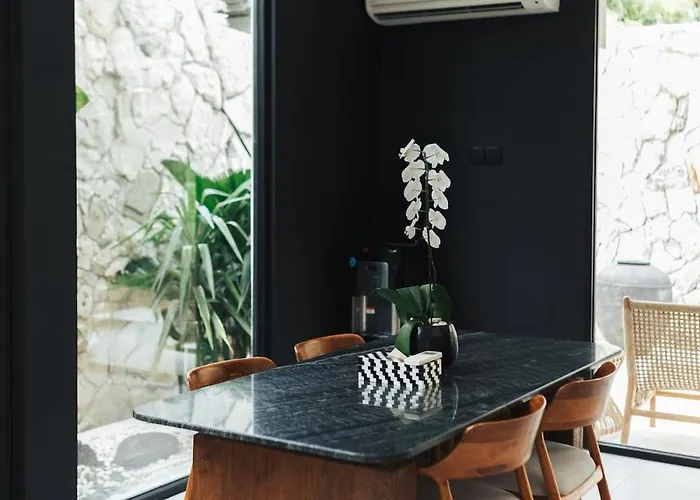 Khaya - 2br With Pool Walk To * Seminyak